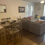 2 bedroom Luxury Condo Marina Del Rey near Venice Beach